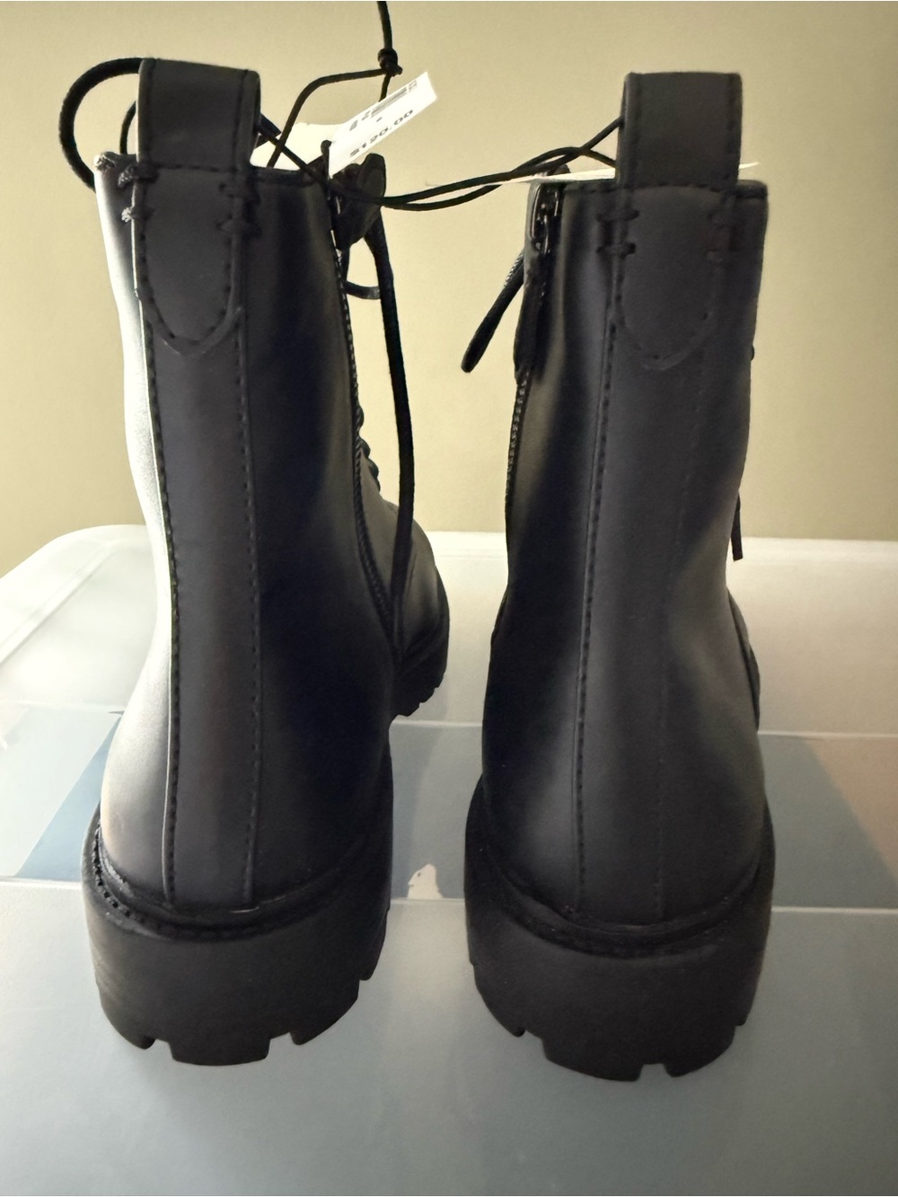 NWT Banana Republic Vegan Combat Boots SZ 9 Never Worn - Picture 4 of 8